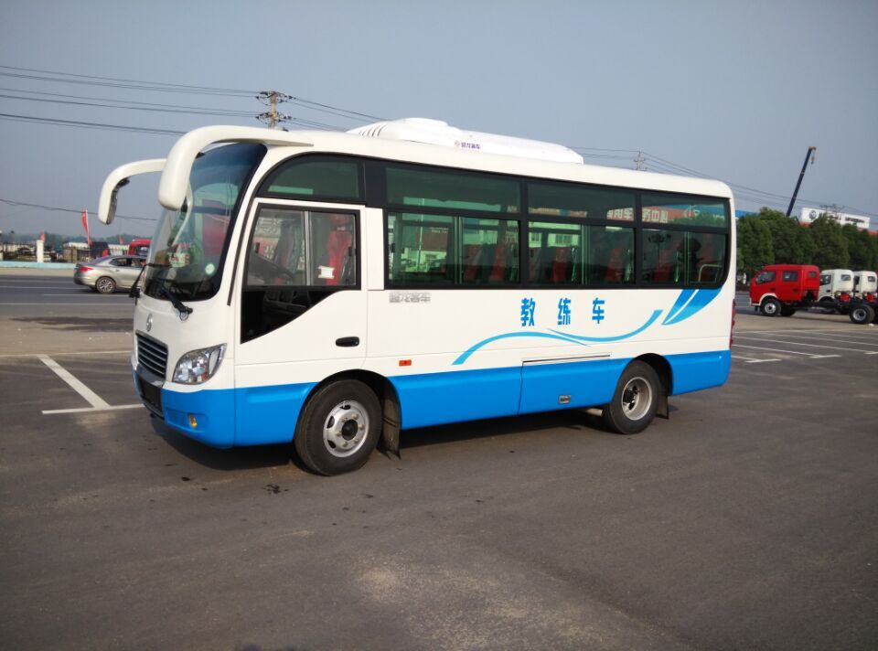 拉薩B1教練車(chē)EQ6606LT1東風(fēng)超龍6米中巴教練車(chē)價(jià)格解析與車(chē)型簡(jiǎn)介